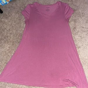 V-neck t-shirt dress, in great condition!
